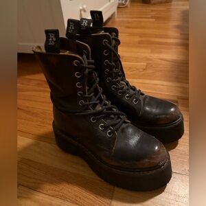 R13 Double Stack Boot